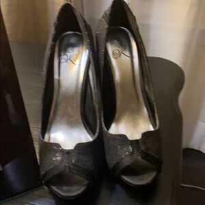 Black sequined like shoes